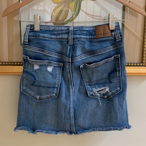 Size 2 denim skirt American Eagle - Picture 4 of 6